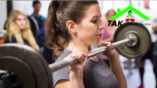 تمرینات با وزنه در باشگاه بدنسازی چه خطراتی برای خانم ها دارد؟