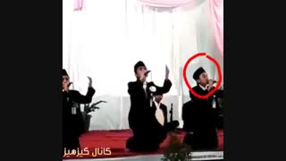 سوتی در وسط اجرای مراسم فقط خنده سمت راستیه