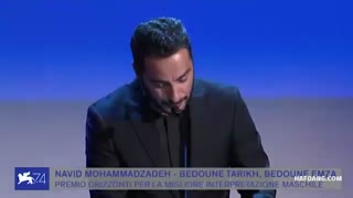 لحظه اعلام نام نوید محمدزاده به عنوان بهترین بازیگر مرد بخش افقهای جشنواره ونیز