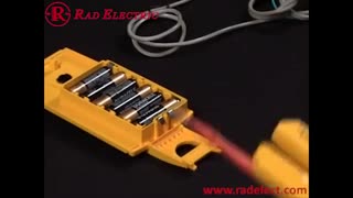 چگونگی اندازه گیری ولتاژ و جریان شرکت فلوک Fluke