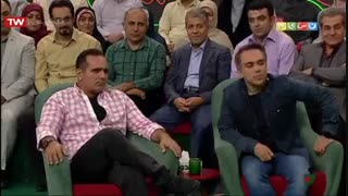 کل کل گروه «پالت» در برابر «خوشحال و شاد خندان»