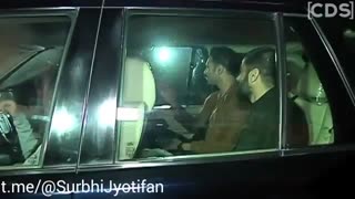 ویدیو پیاده شدن سوربهی جیوتی از ماشین ورفتنش به پارتی با دوستاش "ماله دیشب"