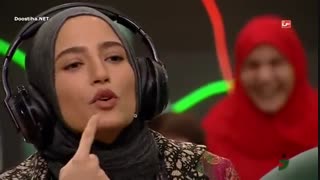 بازی خنده دار رامبد جوان با همسرش نگار جواهریان