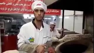 حرف های از دل برامده یک نانوا در ایران که انتظار داره صداش به گوش مسولین برسه