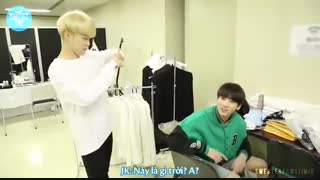 پانتومیم بازی کردن Jimin  قبل از Fanmeeting در Tokyo - پیشنهادی