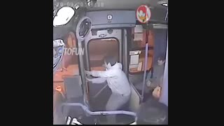 دستگیری خشن ترین کیف قاپ دراتوبوس