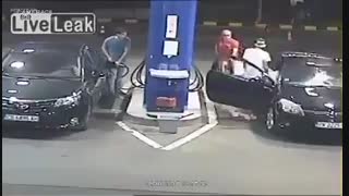 عاقبت سیگار کشیدن در پمپ بنزین