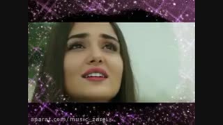 آهنگ"حواست به منه"با صدای علی زارعی/کلیپ عاشقانه ترکی