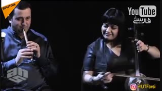 وقتی با سازهای سنتی آهنگ معروف U2 را اجرا میکنند