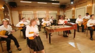 طرفداران متال و اجرایی متفاوت از آهنگ Rammstein - Du Riechest So Gut