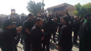 دسته سینه زنی  ظهر عاشورا - محرم 1396 - روستای خم پیچ